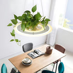LED planter lamp with modern design – combines ambient lighting and a built-in planter for stylish indoor greenery.